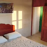 Homestay Historic Close To San Blass With Courtyard, Kitchen Terrace And Rooftop Pool Nadur