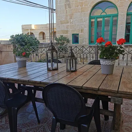 Historic Close To San Blass With Courtyard, Kitchen Terrace And Rooftop Pool Nadur