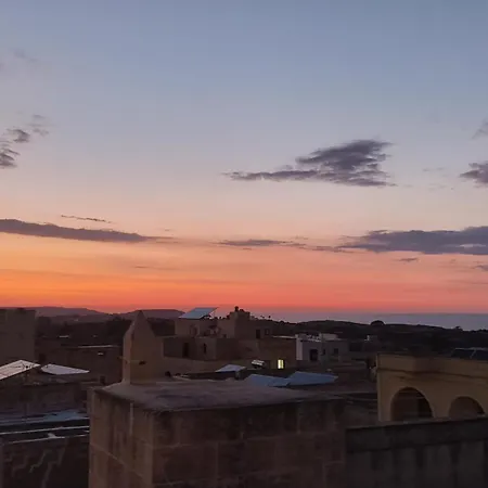 Historic Close To San Blass With Courtyard, Kitchen Terrace And Rooftop Pool Privat bolig